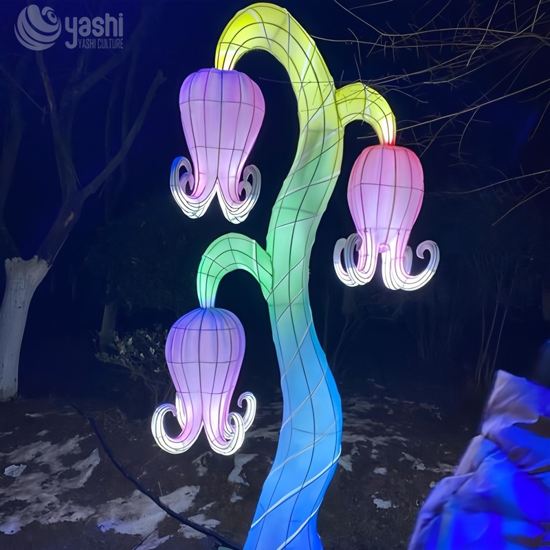 Traditional Chinese Festival Lantern - Exotic Flower Silk Lantern for Outdoor Decoration