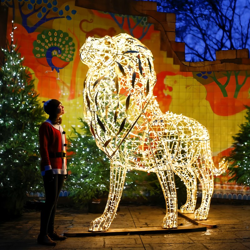 Custom Wire Frame Lion LED Light Sculpture, Outdoor Animal Light Motif for Zoo & Theme Park Light Exhibition