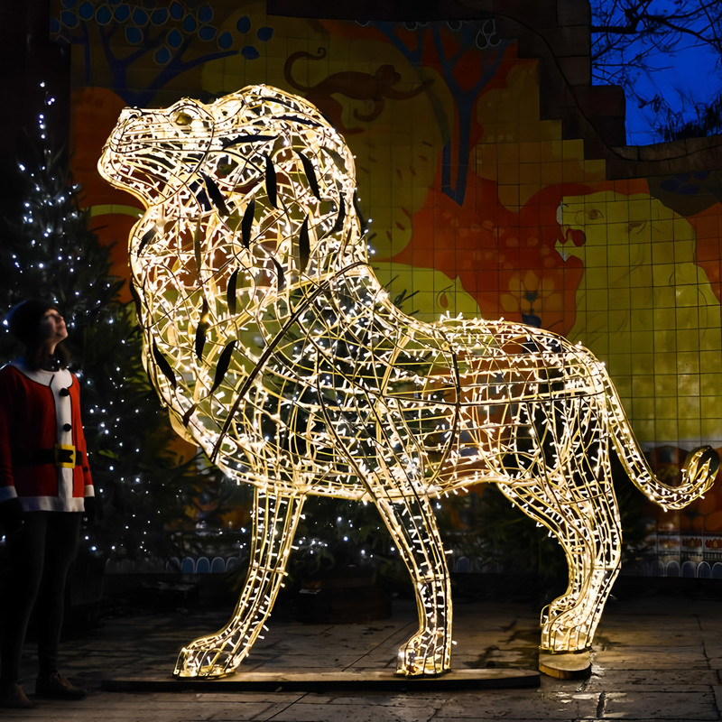 Custom Wire Frame Lion LED Light Sculpture, Outdoor Animal Light Motif for Zoo & Theme Park Light Exhibition