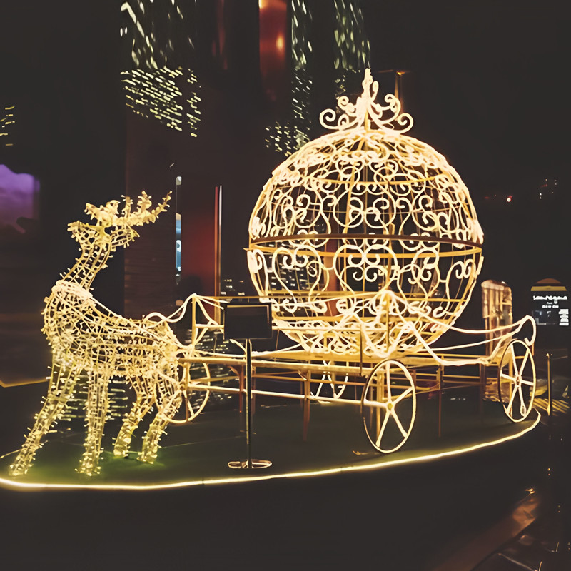 Custom Golden Reindeer Cinderella Carriage Light Sculpture, Outdoor LED Princess Pumpkin Carriage Light for Shopping Mall Holiday Decoration