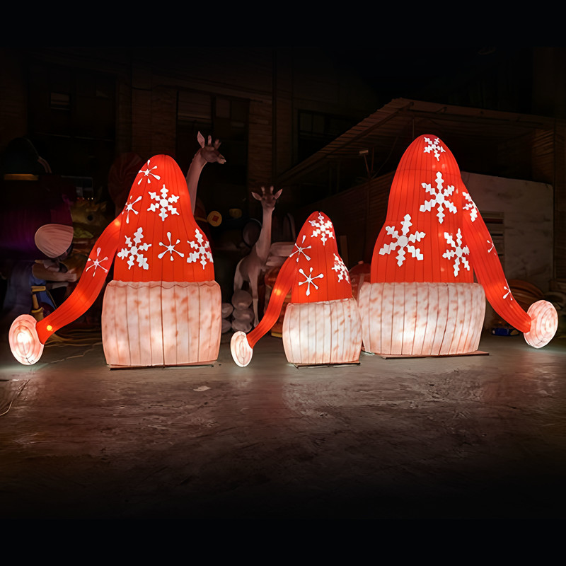 Christmas Outdoor Decorations - LED Christmas Hat Lantern Decorations for Street Decoration。