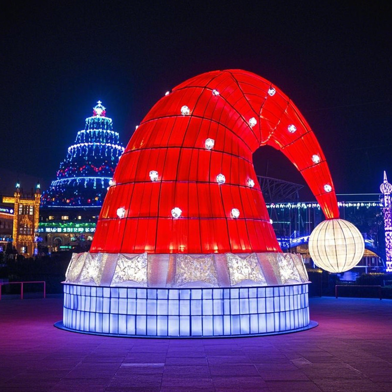 Custom Giant Santa Hat Light Sculpture, Outdoor Waterproof LED Santa Hat Festival Light for Shopping Mall Christmas Display