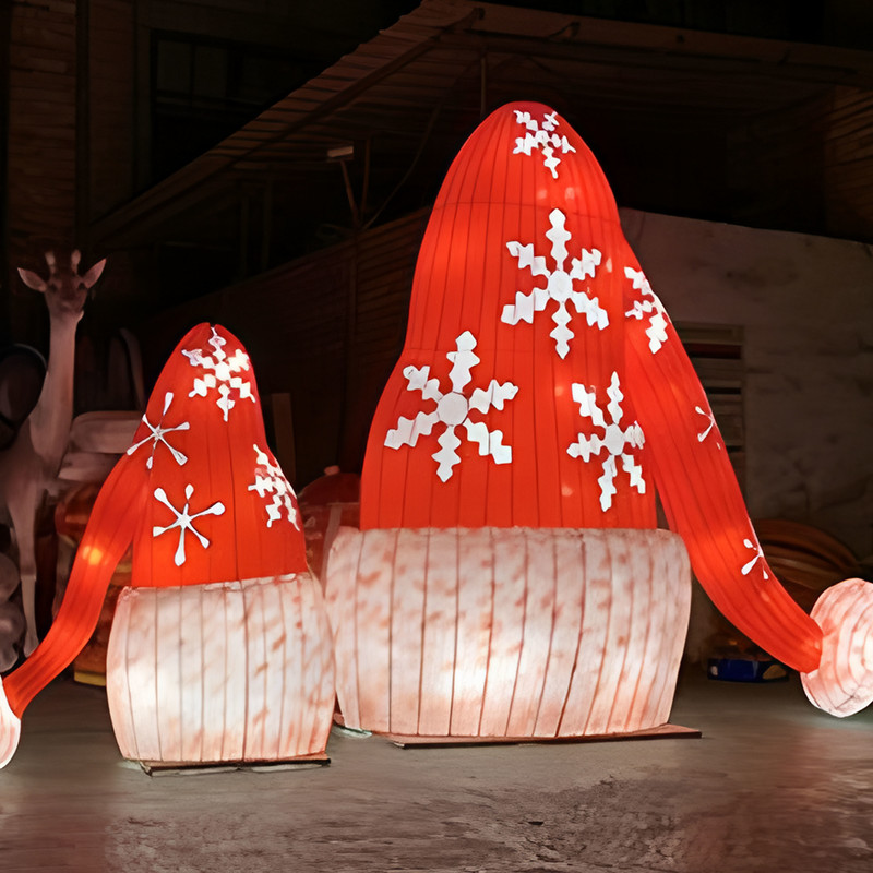 Christmas Outdoor Decorations - LED Christmas Hat Lantern Decorations for Street Decoration。