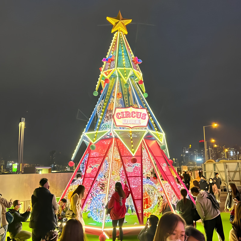 Custom Circus Themed Walk-through Christmas Tree Lantern, Outdoor Colorful LED Giant Light Tree for Shopping Mall Festival Light Show