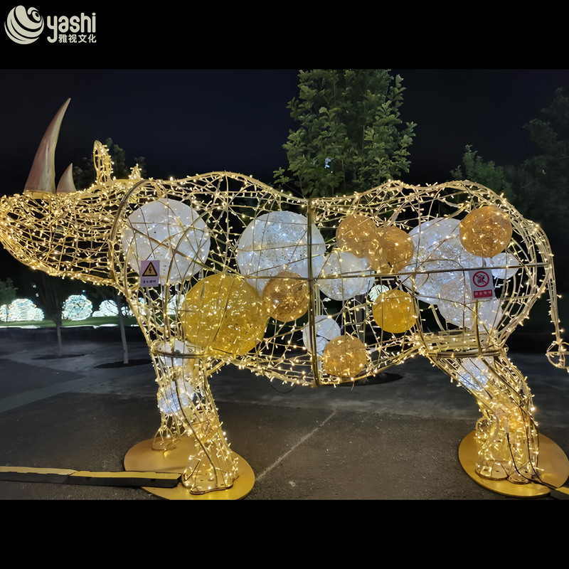 Custom Wire Frame Rhinoceros LED Light Sculpture, Outdoor Animal Light Motif for Zoo & Landscape Light Festival