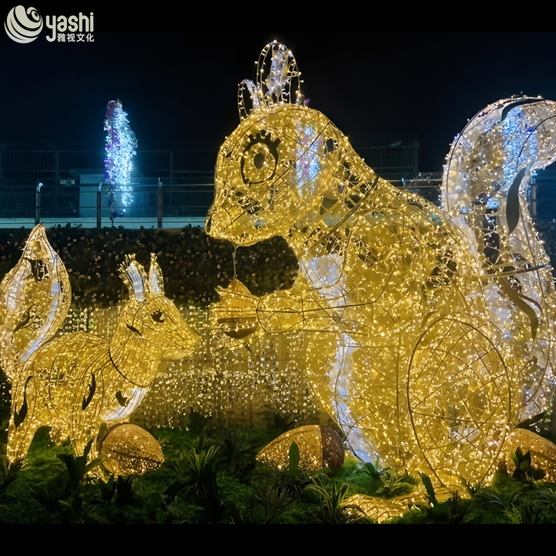 Custom Wire Frame Squirrel LED Light Sculpture, Waterproof Animal Motif Lights for Park, Zoo & Festival Landscape Decoration