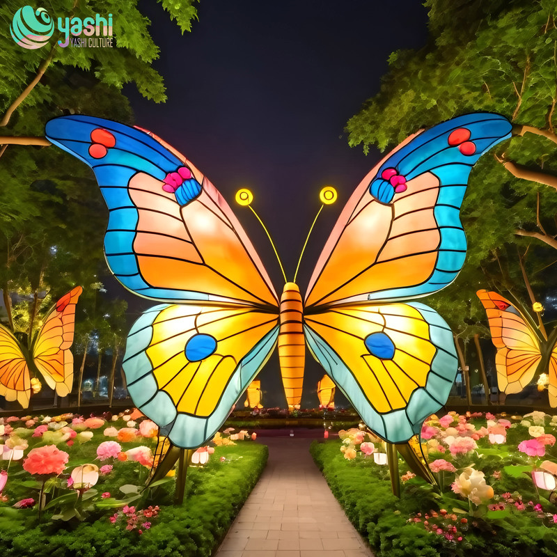 色とりどりの手作りの蝶の形をしたランタン、雰囲気作りの装飾、シーン、テーマパークのイベントやパーティー