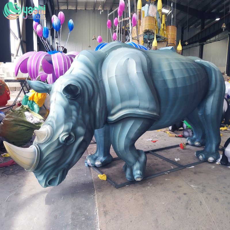 Rhinoceros-shaped lantern made of iron wire and silk cloth for festival events and zoos