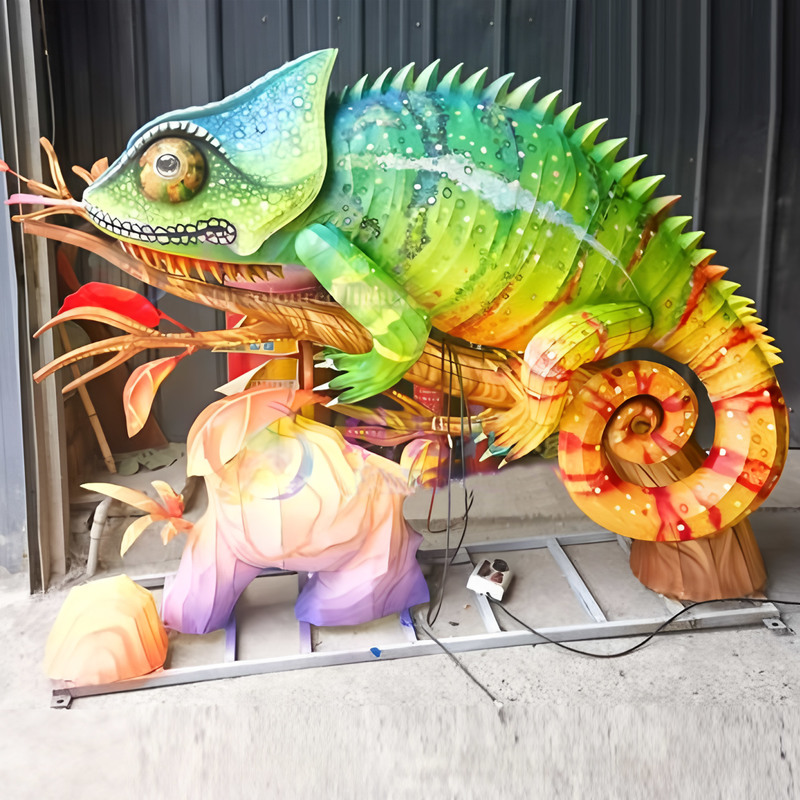 Custom Chameleon LED Lantern, Colorful Reptile Animal Light Sculpture with Tropical Plant for Jungle Theme Park Lantern Show