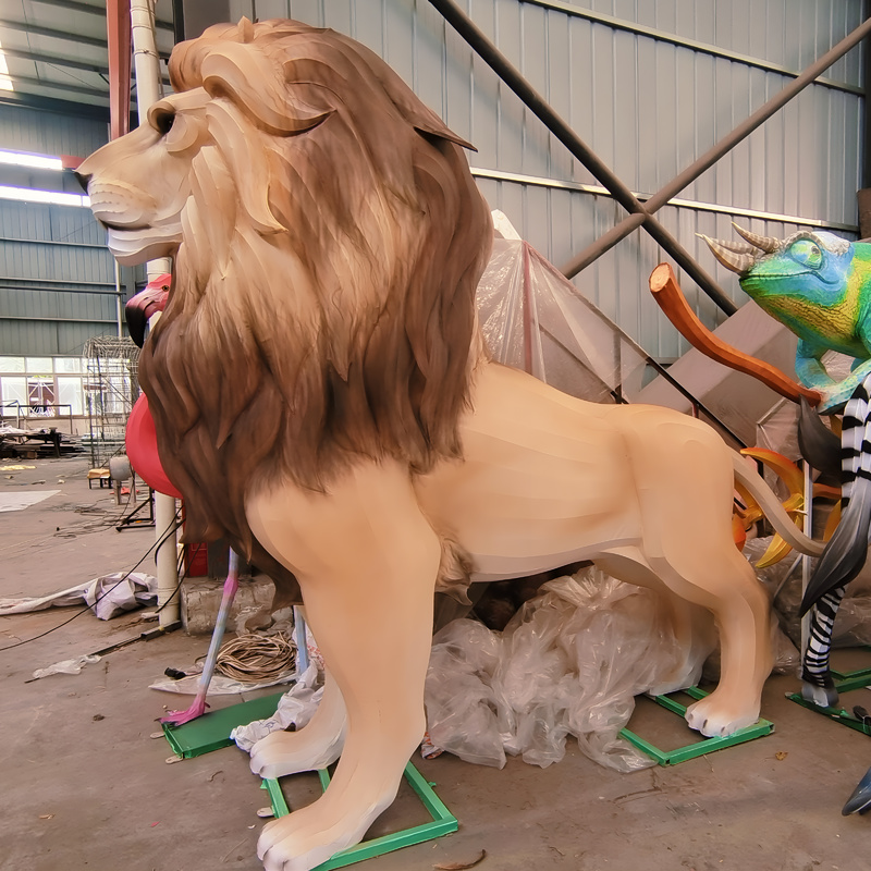Custom Realistic Lion Zigong Lantern, Safari Wild Animal LED Light Sculpture, Waterproof Outdoor Zoo Theme Park Light Installation
