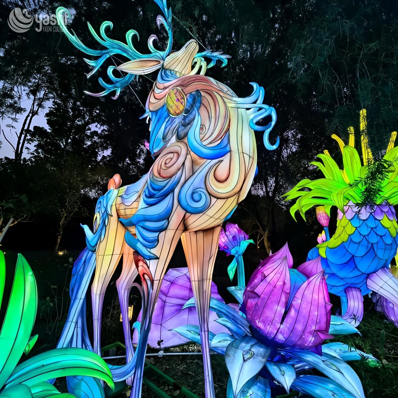 Outdoor Christmas Reindeer Lantern Rust Proof For Holiday Decoration