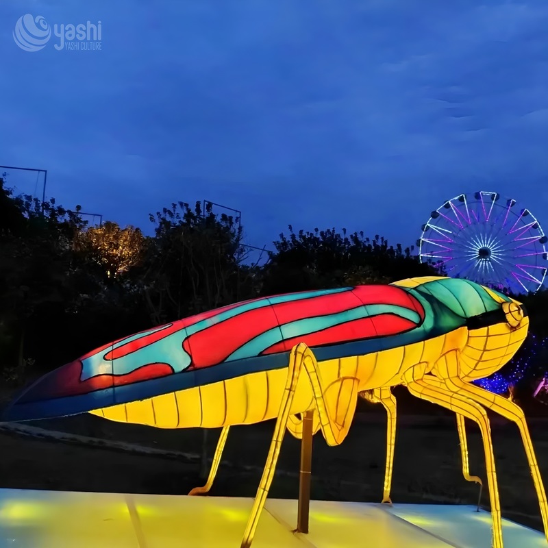 Custom Giant Grasshopper Insect Zigong Lantern, Large Bug LED Light Sculpture, Waterproof Outdoor Park & Zoo Festival Light Installation