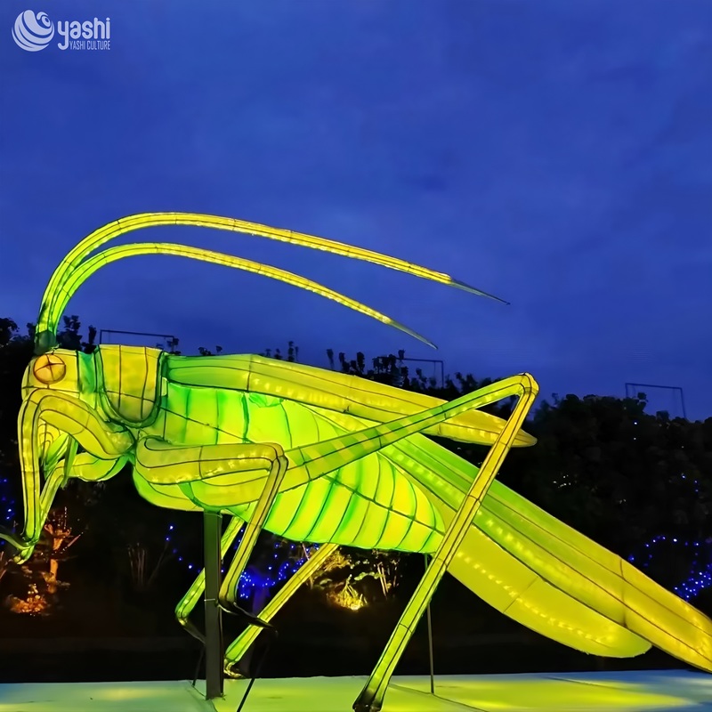 Custom Giant Bee Insect Lantern | Colorful LED Bee & Flower Light Sculpture for Garden Theme Outdoor Light Exhibition
