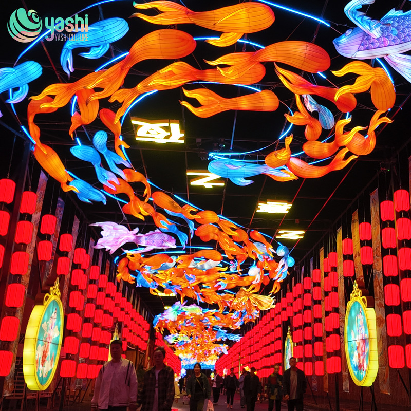 Túnel de luz de carpa de pez dorado colgante personalizado, instalación de linterna de pez de estilo chino para techo para festival nocturno y calle turística