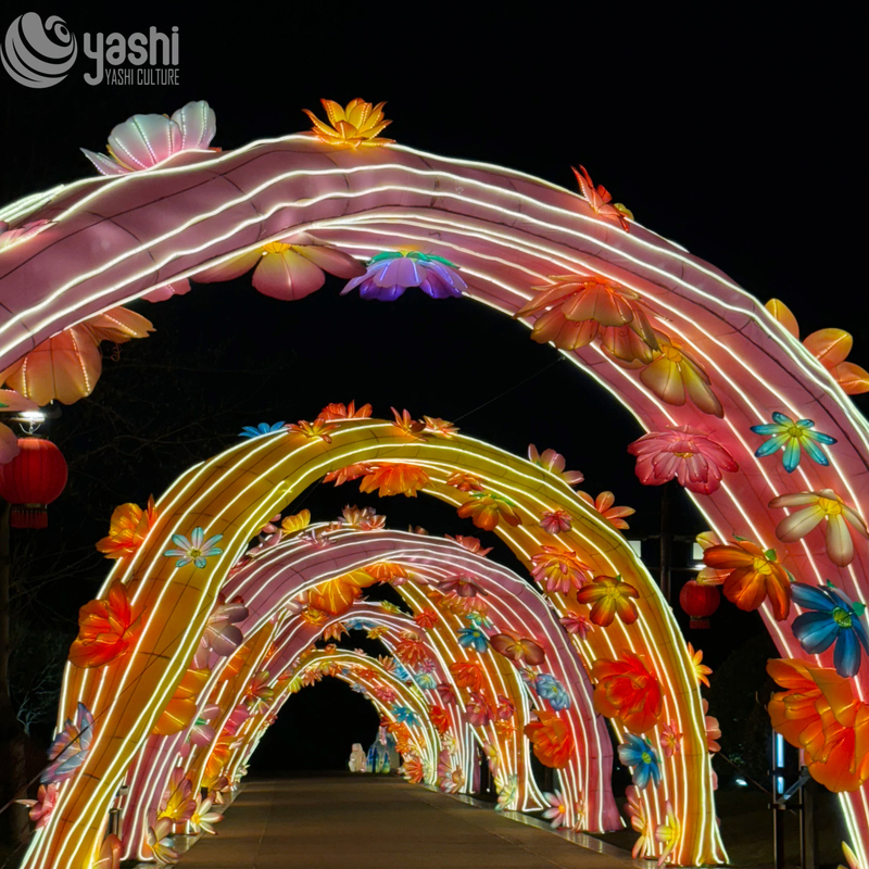 Tunel à arc de lumière LED floral coloré personnalisé, installation de lanterne à fleurs pour le parc, l'événement et le festival des lanternes