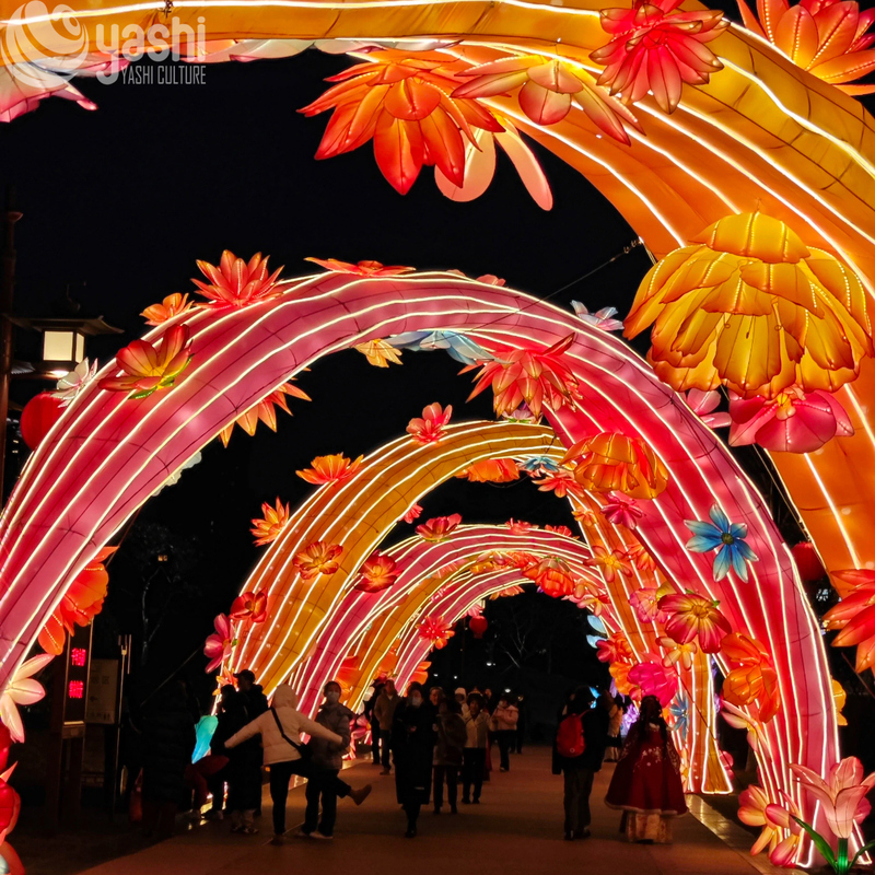 Tunel à arc de lumière LED floral coloré personnalisé, installation de lanterne à fleurs pour le parc, l'événement et le festival des lanternes