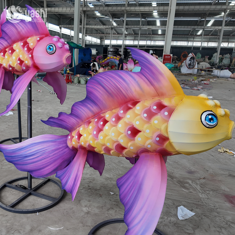 Custom Standing Goldfish Lantern Set, Freestanding Koi Fish LED Light Sculpture for Outdoor Light Show