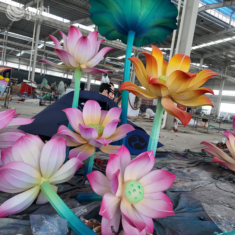 Custom Giant Lotus Lantern Group With Lotus Leaf, LED Floral Light Sculpture for Water Pond & Festival Exhibition