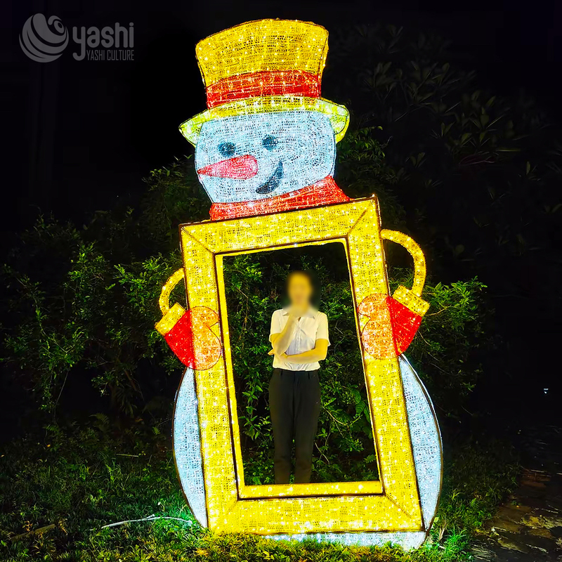 Custom Snowman Photo Frame LED Light Sculpture, Outdoor Light Motif for Shopping Mall Christmas Selfie Decor