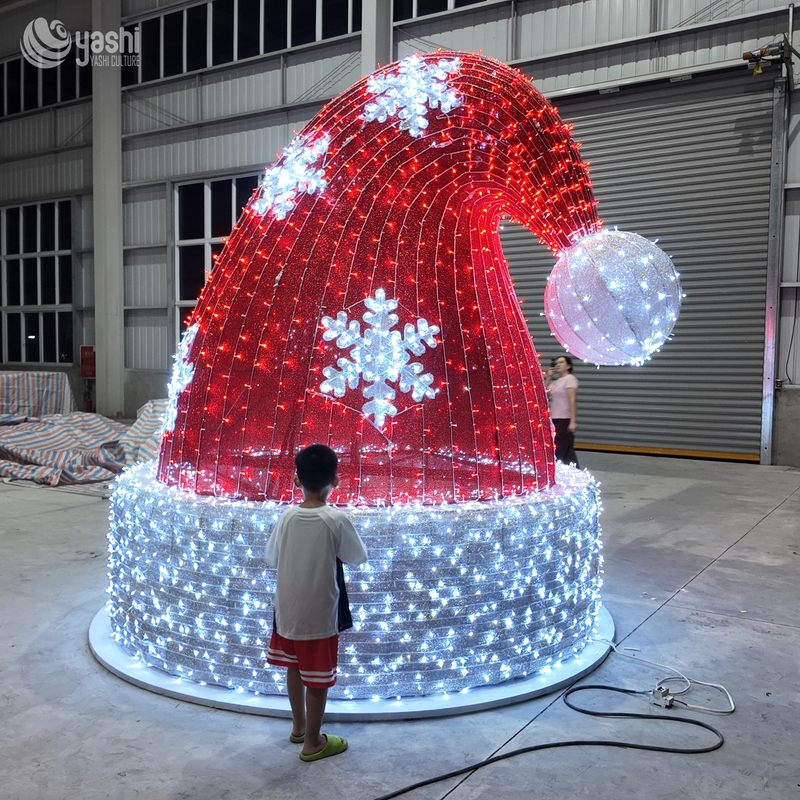 Handmade Christmas hat decorative lanterns are used for Christmas decorations, New Year decorations and light show displays.