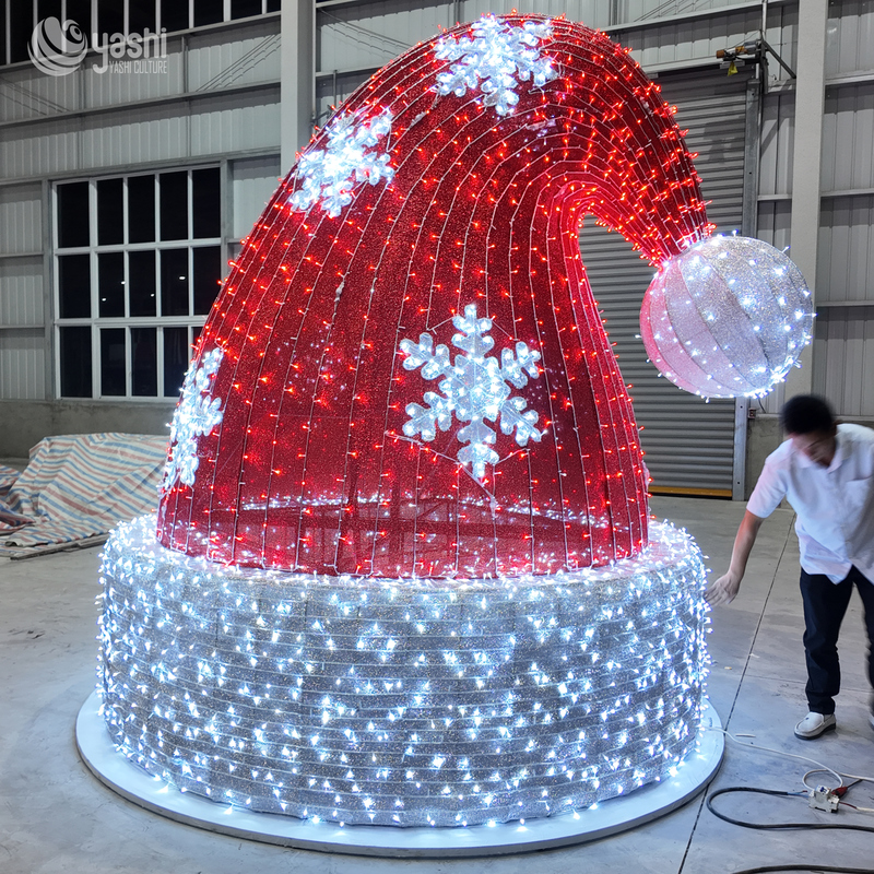 Handmade Christmas hat decorative lanterns are used for Christmas decorations, New Year decorations and light show displays.