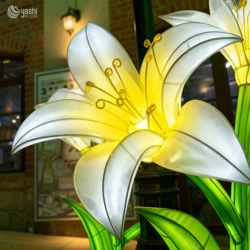 Custom Lily Flower LED Lantern Set, Realistic Floral Light Sculpture for Garden & Street Light Festival