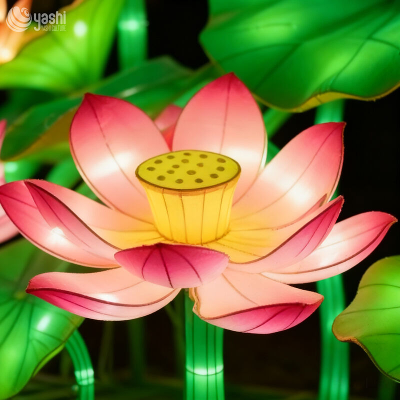 Chinese Traditional Festival Lanterns for Lunar New Year, Outdoor Waterproof Silk Lanterns