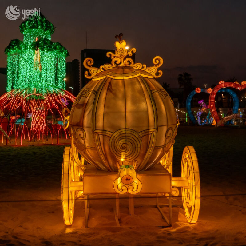 Custom Cinderella Pumpkin Carriage Lantern, Large LED Fairy‑tale Light Sculpture for Theme Event