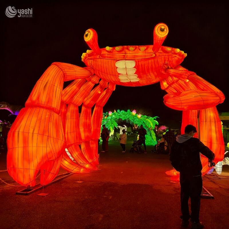 Outdoor LED Crab Sculpture Lantern - Park and Zoo Entrance Decoration for Halloween and Christmas