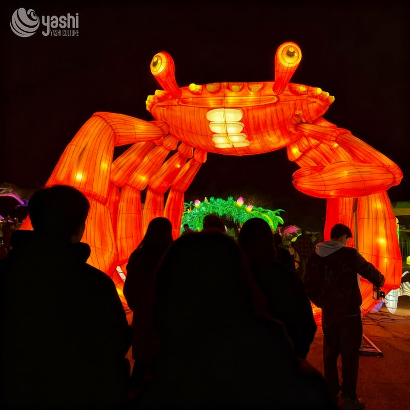 Outdoor LED Crab Sculpture Lantern - Park and Zoo Entrance Decoration for Halloween and Christmas