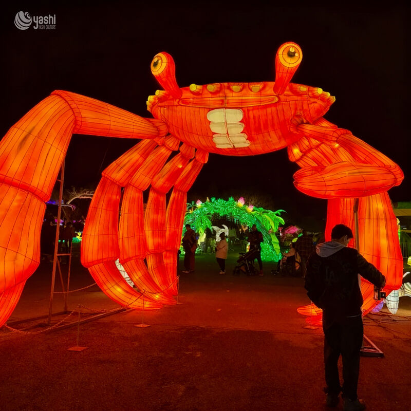 Outdoor LED Crab Sculpture Lantern - Park and Zoo Entrance Decoration for Halloween and Christmas