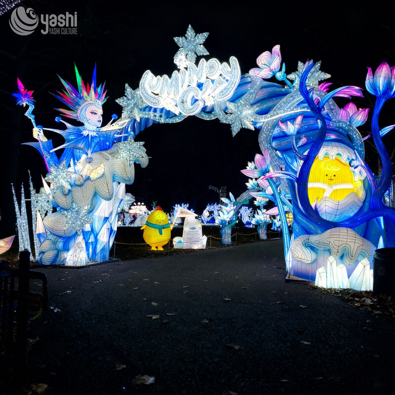 LED Statue of Liberty Lantern - Waterproof Outdoor Decor for Theme Parties, Park Events, and Entrance Displays