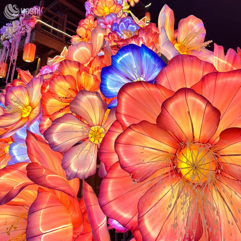 Benutzerdefinierte riesige gemischte bunte Blumen-LED-Laterneninstallation, großformatige florale Lichtskulptur für das Grand Park Light Festival