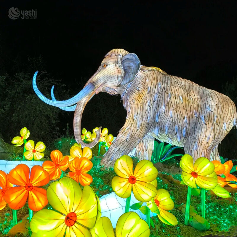 Custom Giant Cute Orange Cat LED Lantern, Cartoon Animal Light Sculpture for Commercial Street & Shopping Mall Decoration