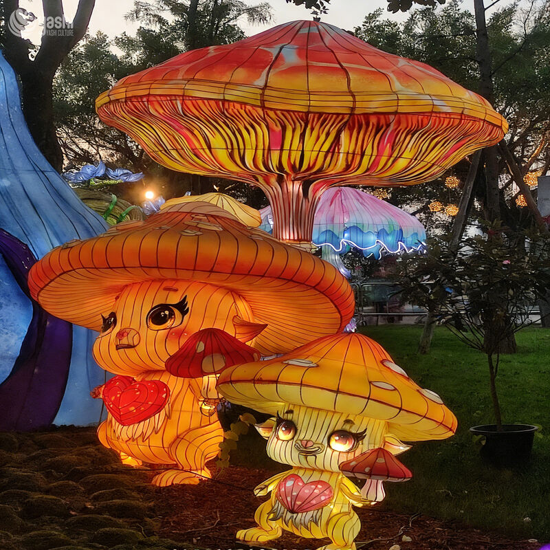 Custom Cartoon Charakter Pilz LED Laterne, niedliche anthropomorphe Pilz Licht Skulptur für Kinder Themenpark Licht Festival