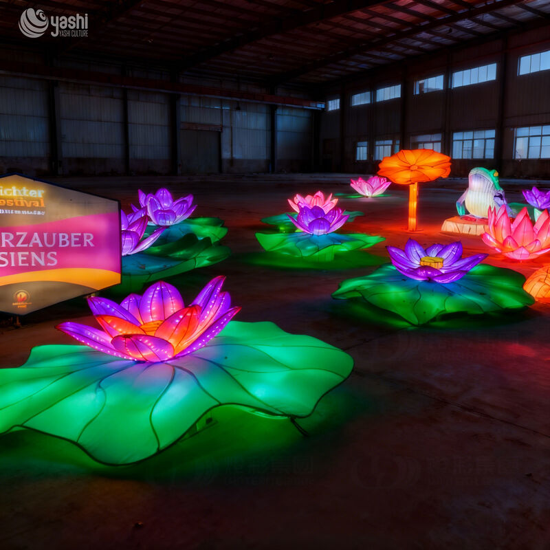 Custom Floating Water Lotus LED Lantern Set, wasserdichtes Teich See Blumenlicht Skulptur für Wasser-Themen Licht Festival