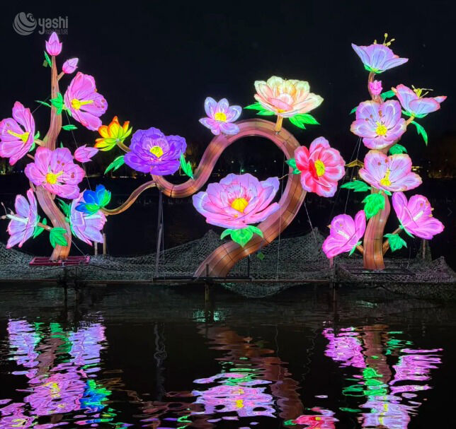 Custom Water‑Mounted Peony Flower Branch Lantern, Large LED Floral Light Sculpture for Lake Lantern Show