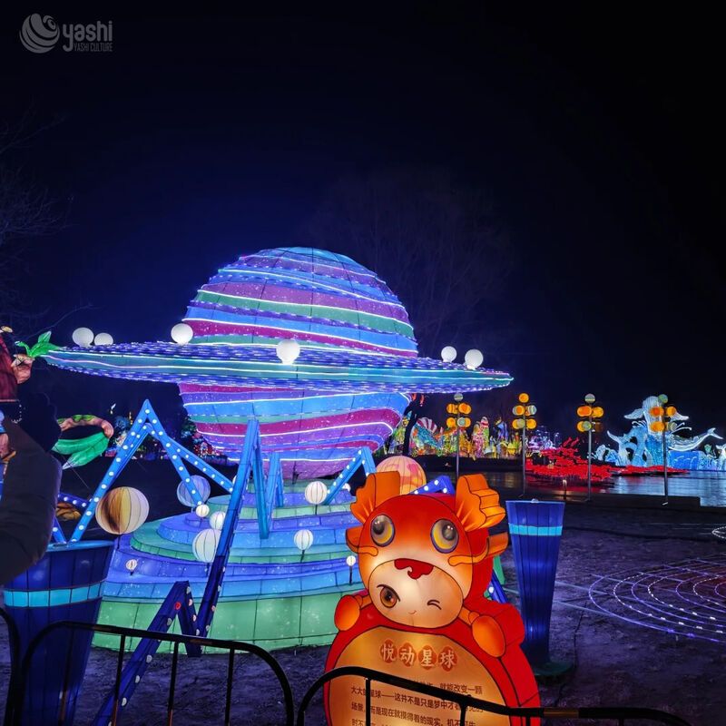 Astronaut Robot LED Lanterns for Space Theme Park Decor - Chinese Manufacturer