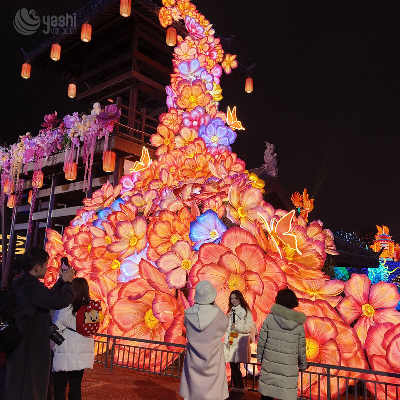 Benutzerdefinierte riesige Blumen-Hänge-Baldachin-Lichttunnel, LED-Blumen-Durchgangs-Laterneninstallation für Straße, Platz & großes Laternenfest