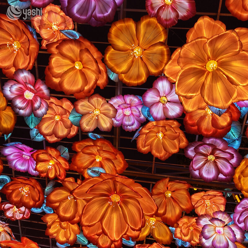 Benutzerdefinierte riesige Blumen-Hänge-Baldachin-Lichttunnel, LED-Blumen-Durchgangs-Laterneninstallation für Straße, Platz & großes Laternenfest