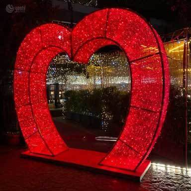 Custom Heart Shape LED Light Arch Tunnel, Golden Love Heart Light Passage for Valentine & Christmas Event Decor