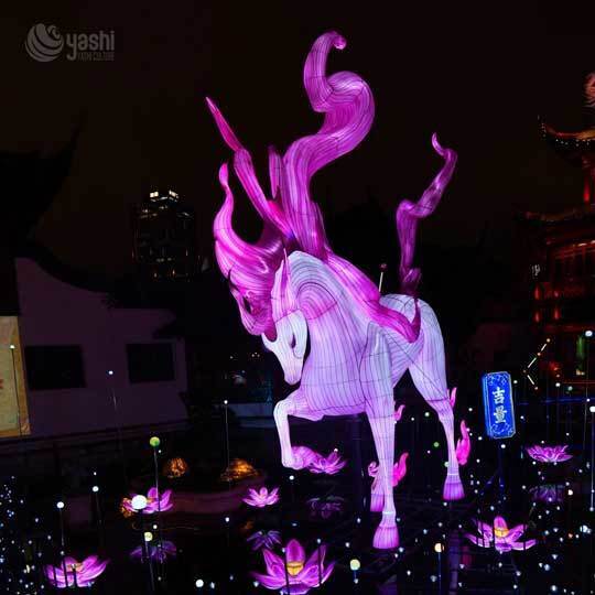 Custom Purple Fantasy Mythical Horse LED Lantern Sculpture, Lotus Flower Base for Scenic Lantern Festival