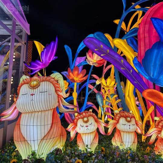 Custom Cartoon Mythical Beast Family LED Lantern Set, Cute Animal Light Sculptures with Giant Floral Scenery for Theme Park Lantern Show