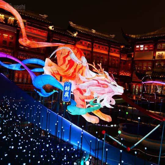 Custom Chinese Mythical Beast Zouyu LED Lantern, Large Oriental Legend Creature Light Sculpture for Cultural Night Lantern Show