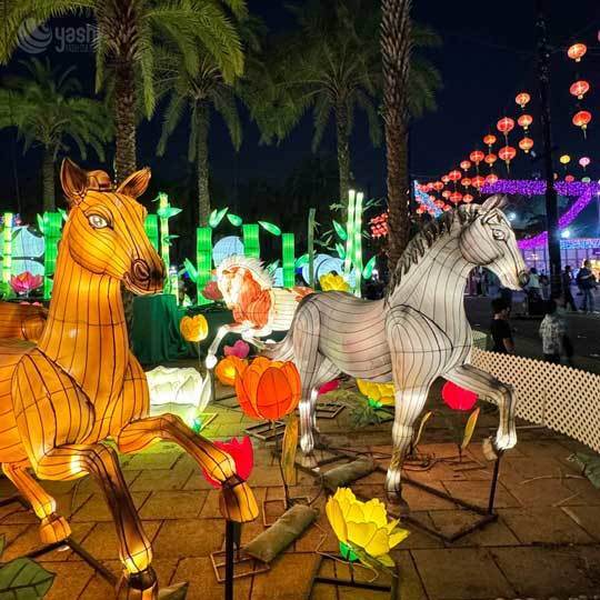 Custom Large Elephant Family LED Lantern Set - Outdoor Jungle Theme Festival Decor Lighting