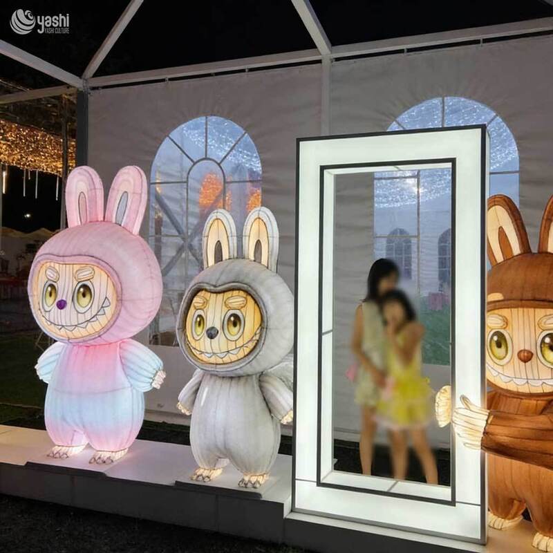 Custom Cartoon Labubu Character Lantern, LED Cute Figure Light Sculpture Photo Booth for Theme Park Exhibition