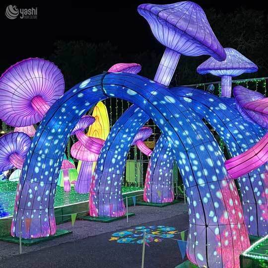 Custom Cartoon Anthropomorphic Mushroom Lantern Set, Large LED Cute Character Mushroom Light Sculpture for Festival