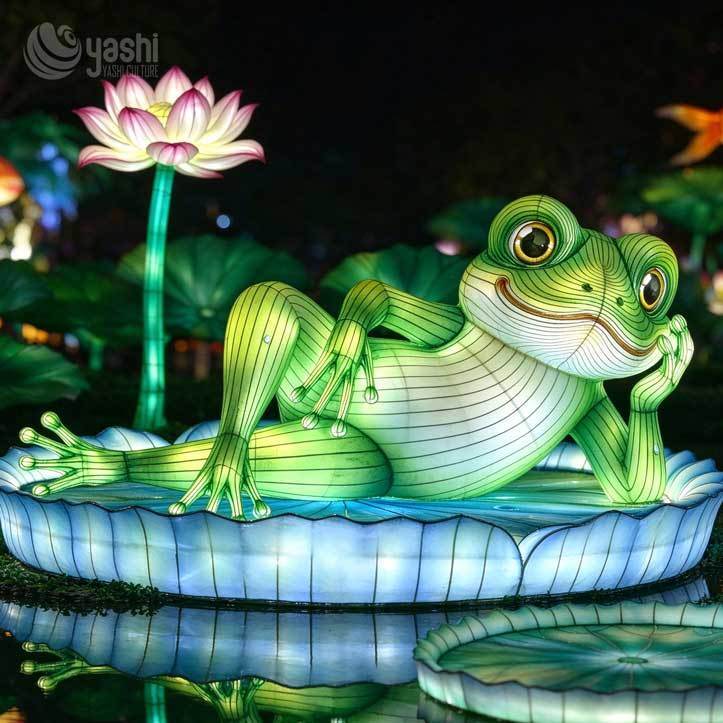 Custom Frog on Lotus Pad Festival Lantern, Waterproof LED Aquatic Animal Light Sculpture for Zoo and Theme Park Pond Night Exhibition