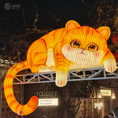 Custom Giant Cute Orange Cat LED Lantern, Cartoon Animal Light Sculpture for Commercial Street & Shopping Mall Decoration